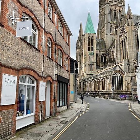 Private Double Room With Ensuite, No Breakfast, Truro City Centre Exterior foto